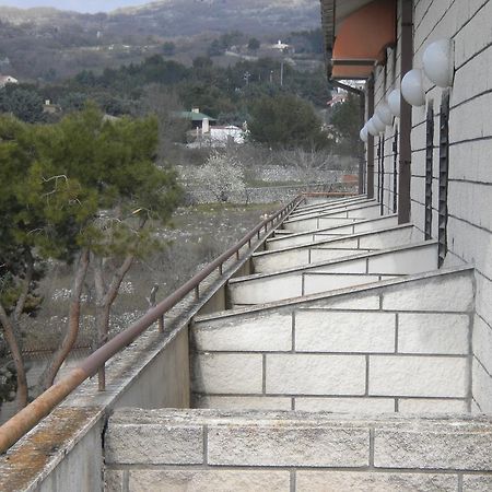 Hotel Menta E Rosmarino Monte Sant'Angelo Eksteriør billede