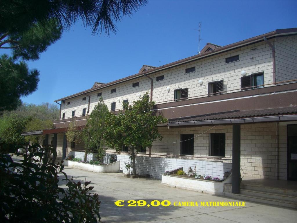 Hotel Menta E Rosmarino Monte Sant'Angelo Eksteriør billede