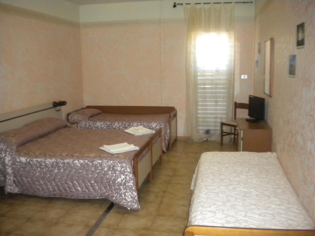 Hotel Menta E Rosmarino Monte Sant'Angelo Eksteriør billede